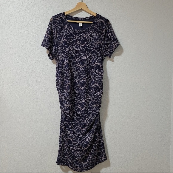 Motherhood Maternity Lace Gender Reveal Dress - Picture 2 of 11